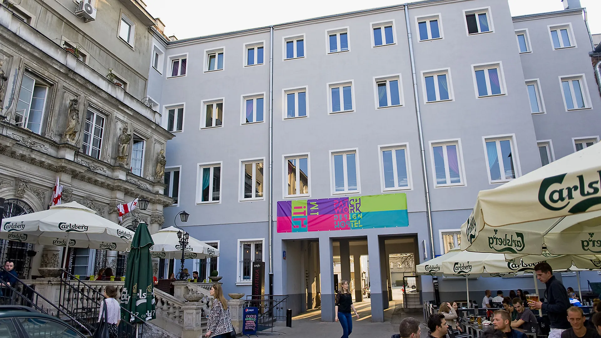 ורשה Patchwork Design Hostel